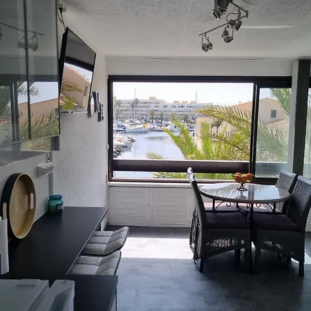 Naturiste Cap D'agde Port Venus 110 *